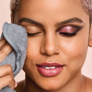 Avon fmg Unready Makeup Remover Cloth